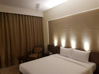 Louis' Tavern Don Muang - 28