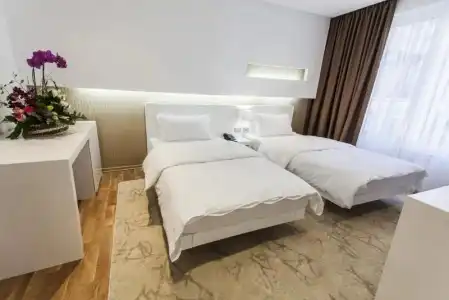 Prestige Tirana - 28