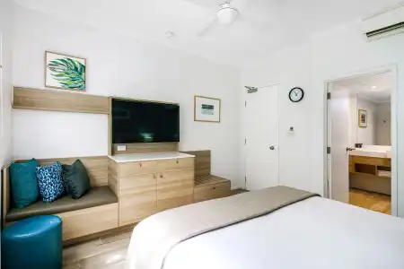Mantra PortSea - 32