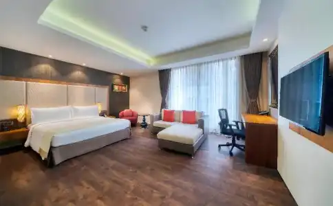 Holiday Inn Kolkata Airport by IHG - 68
