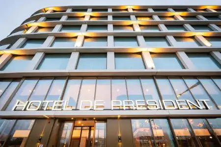 HOTELUX Amsterdam Airport - 3