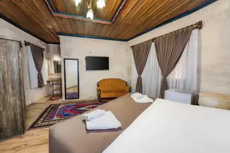 Kayatas Cave Suites - 87