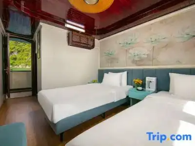 Halong Fantasea Cruise - 23