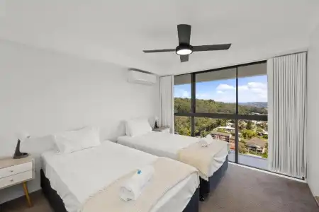 Gemini Court Holiday Apartments - 577