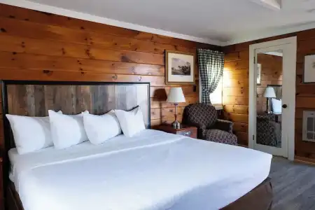 Senator Inn & Spa - 76