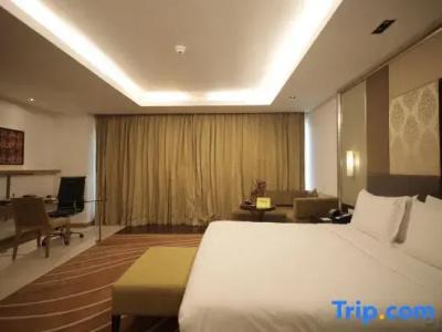 Holiday Inn Mumbai International Airport by IHG - 121