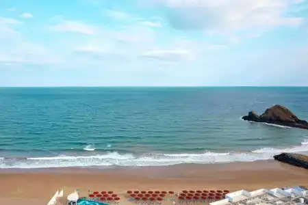 Royal M Beach Resort - 40