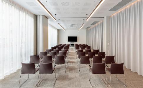 Holiday Inn Prague Congress Centre by IHG - 33