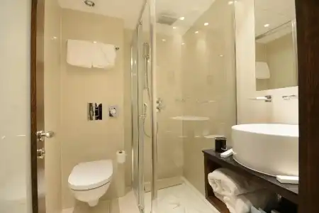 Park Grand Paddington Court - 24