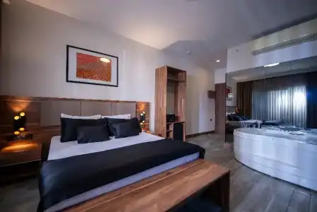 Mari Suites - 121