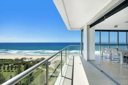 ULTIQA Air On Broadbeach - 313
