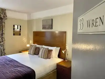 The Windermere, London - 142