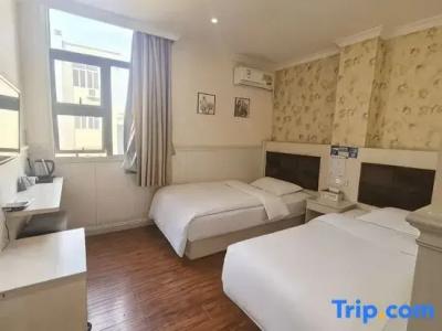 Meet Youth Hostel - 16