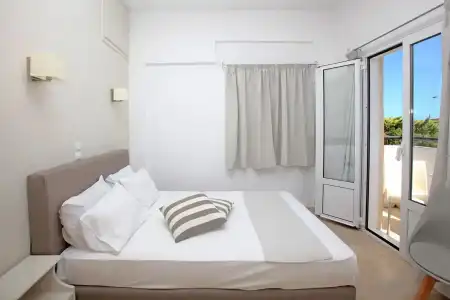 Iraklis Studios & Apartments - 99