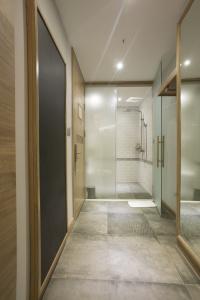 Fusion Suites Saigon - 14