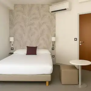 Hôtel Albert Elisabeth Gare SNCF - 55