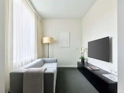 Smyth Tribeca - 112