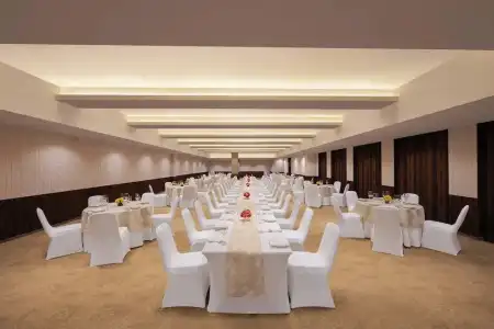 V Sarovar Portico MI Road - 12