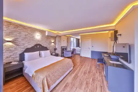 Agva Pieria Luxury +16 - 39