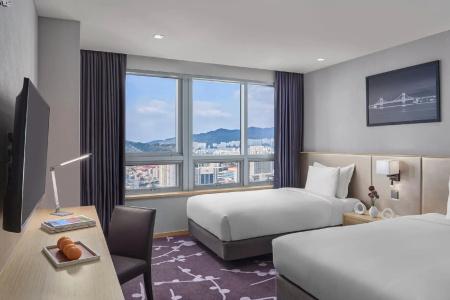 Avani Central Busan - 41