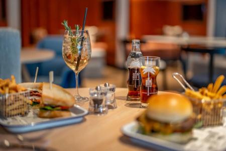 Courtyard by Marriott Cologne - 9