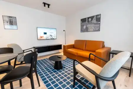 Hlemmur Suites - 13