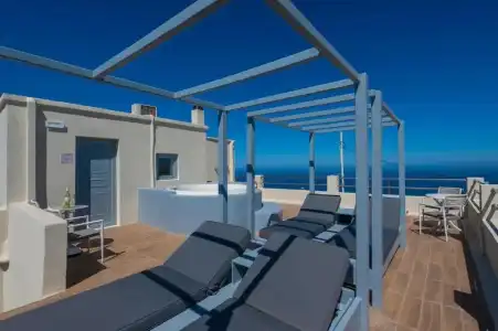 Gizis Cliffside Suites - 64