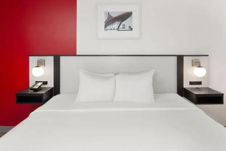 Ramada by Wyndham Milwaukee - 26