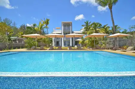 Mon Choisy Beach R - 11