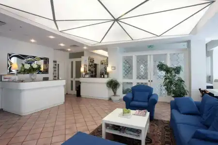Antibes - 0