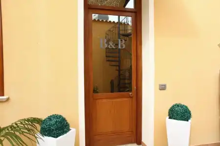 Coralia Bed and Breakfast - 1