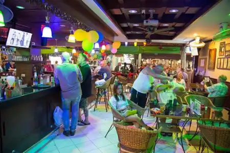 Harrys, Bar & Restaurant - 19