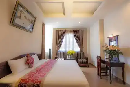 Mai Vang - 16