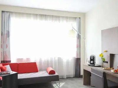 Novotel World Trade Centre Dubai - 54