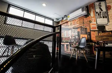 Jellybean The Blocks Hostel Sukhumvit 10 - 11