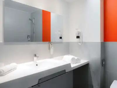 Ibis Styles Caen Centre Gare - 95