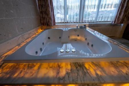 Underground Cave Suites - 37