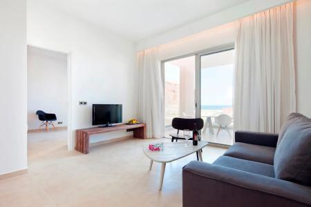 Gold Lagoon Kosher - by Amphora & Suites - 46