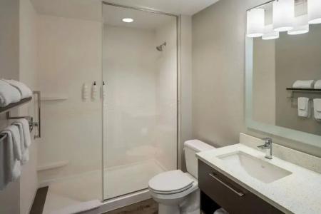 TownePlace Suites by Marriott Venice - 45