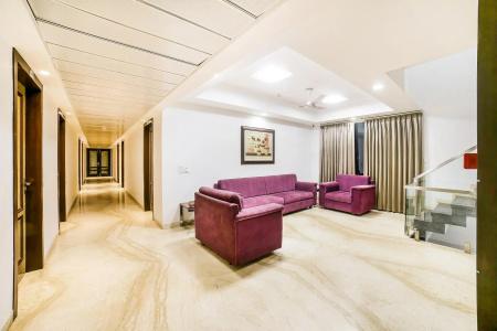 FabPrime Sapphire Inn - 11