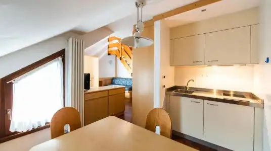 Residence Contrin - 82