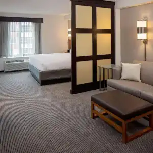 Hyatt Place Pittsburgh-North Shore - 27