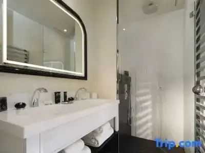 Le Narcisse Blanc & Spa - 64