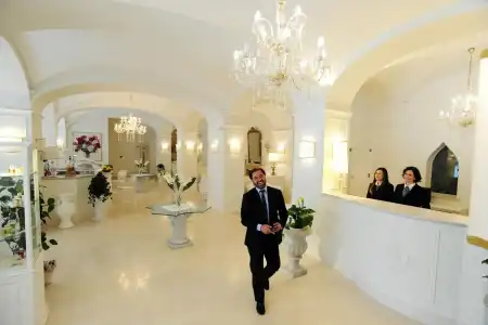 Minori Palace - 18