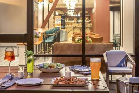 Pennyweight Boston, Curio Collection by Hilton - 27