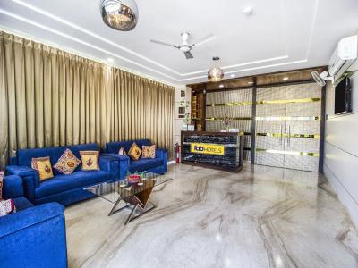 FabPrime Sapphire Inn - 9
