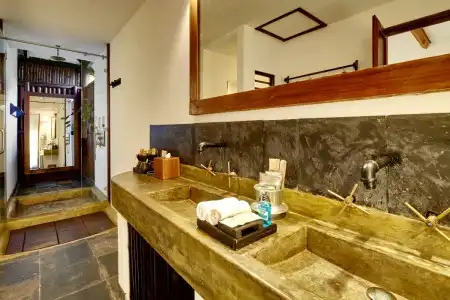 Chen Sea Resort & Spa - 8