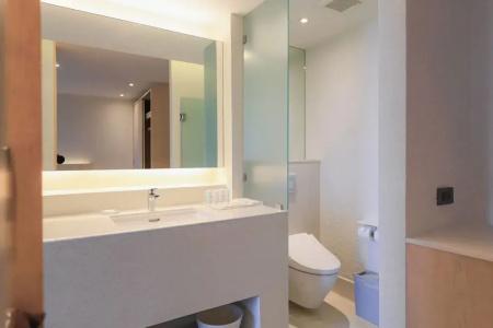 Balcony Seaside Sriracha & Serviced Apartments (SHA Extra Plus) - 97
