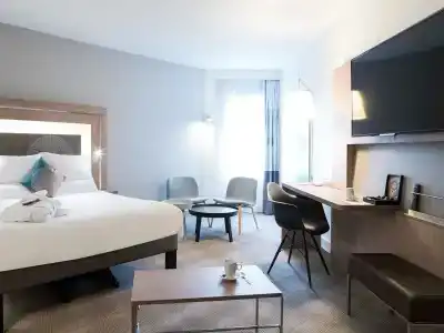 Novotel Chateau De Versailles - 5