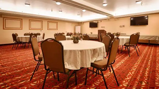 Best Western Plus Silver Saddle Inn - 20